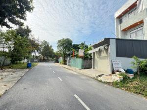 đất nền gần chợ và trường học
