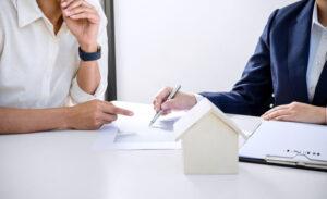 mua nhà qua môi giới cần lưu ý gì